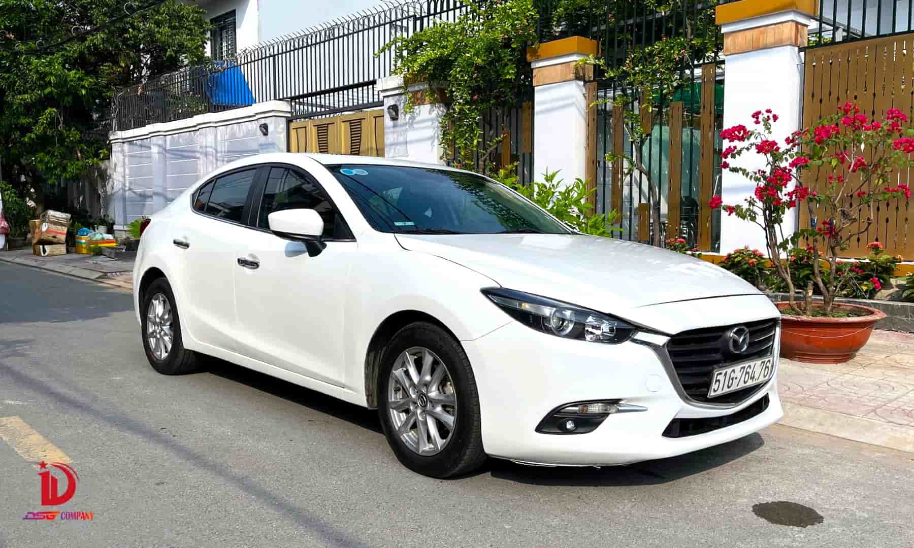 Mazda 3 76476 - Thuê xe tự lái tại TP.HCM