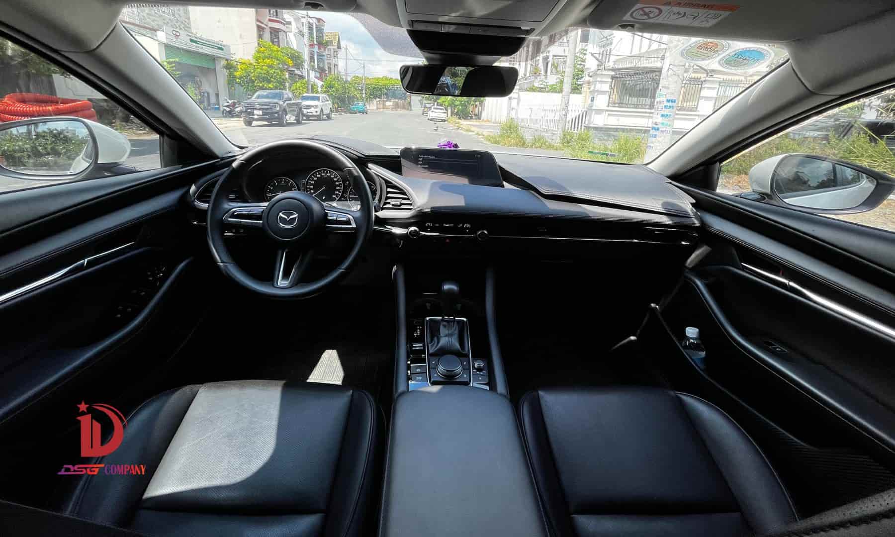 Mazda 3 - Thuê xe tự lái TPHCM