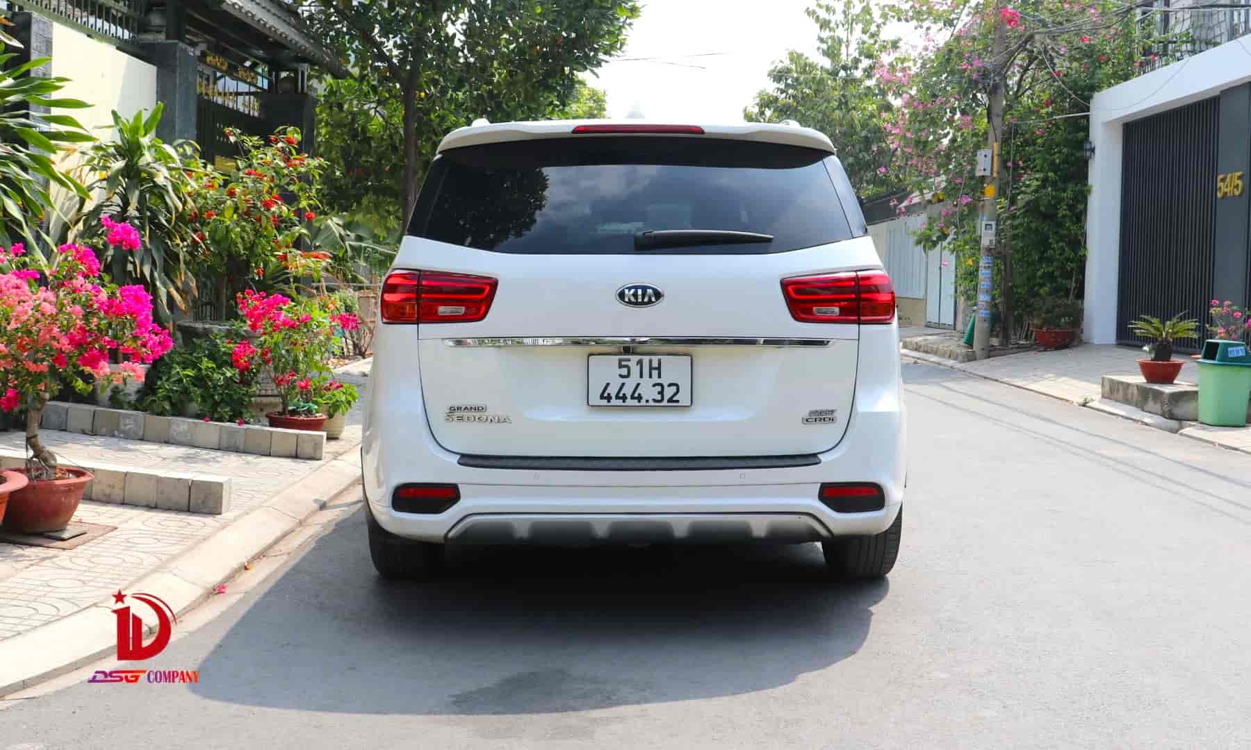 KIA Sedona - Thuê xe tự lái tại Thủ Đức, TP.HCM